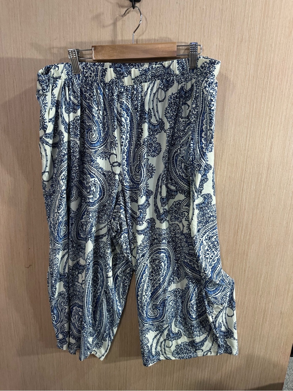 Sleep by Cacique Navy and Cream Paisley Sleep Capri Pants Size 18/20